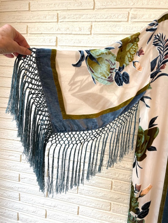 Free People Sugar Magnolia Burnout Velvet Kimono With Fringe One Size O/S - Picture 5 of 12